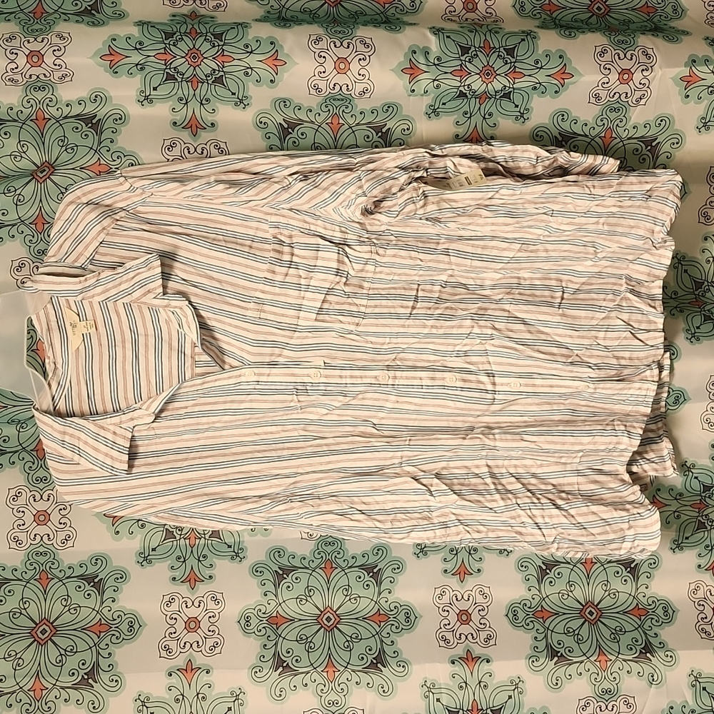 Women long sleeve button shirt